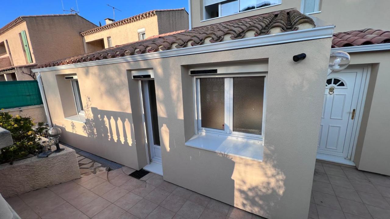 La Costa Apartment Нарбон Екстериор снимка