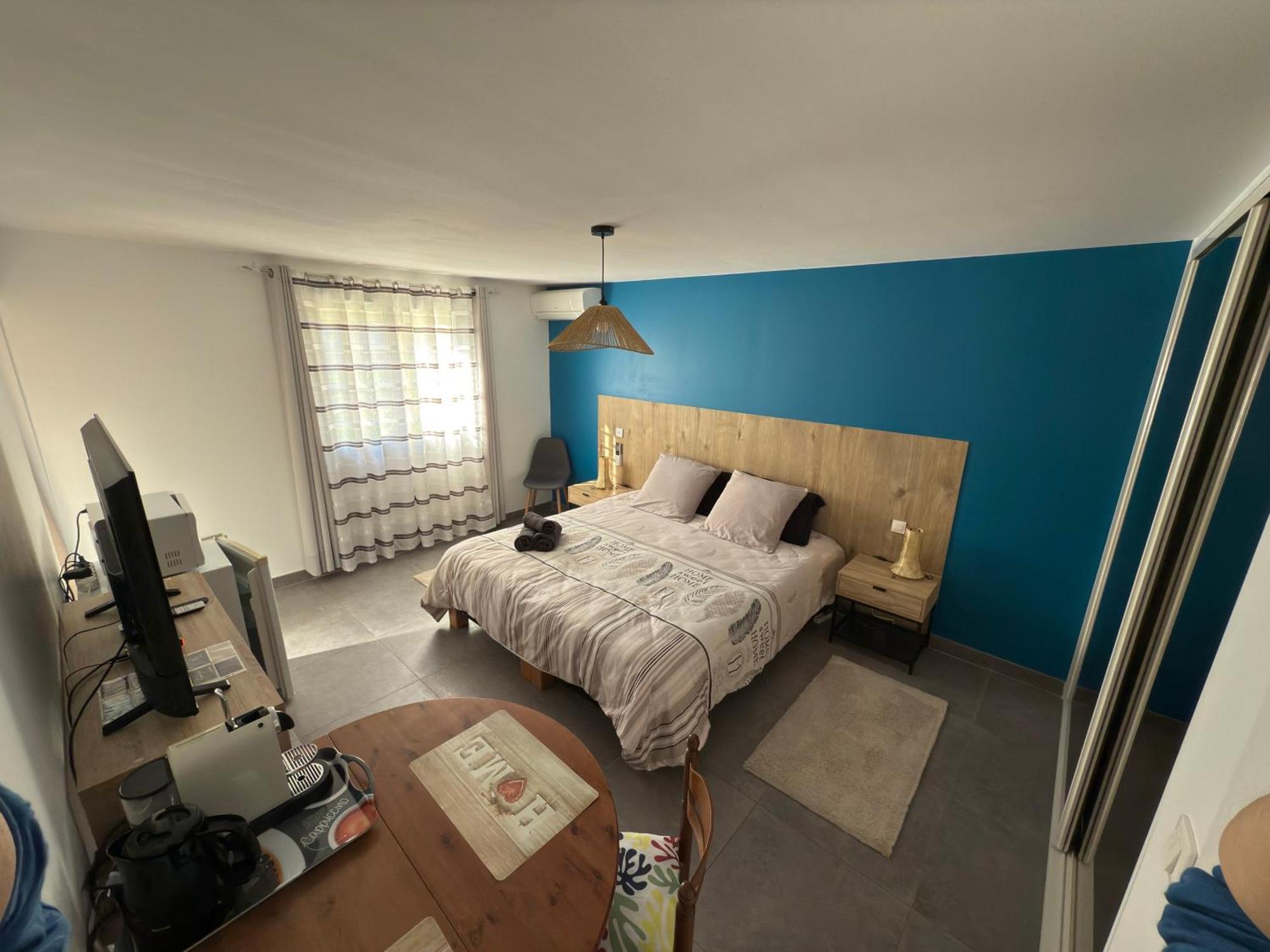 La Costa Apartment Нарбон Екстериор снимка